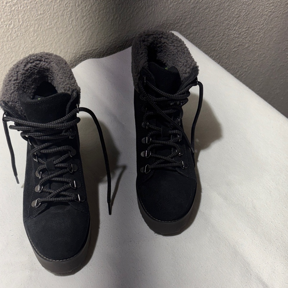 Sam Edelman Black Lace-Up Faux-Sherpa Collar Boots